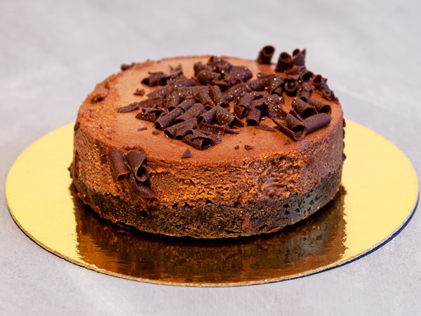 Eating Cheesecake During Pregnancy? How Safe Is It!