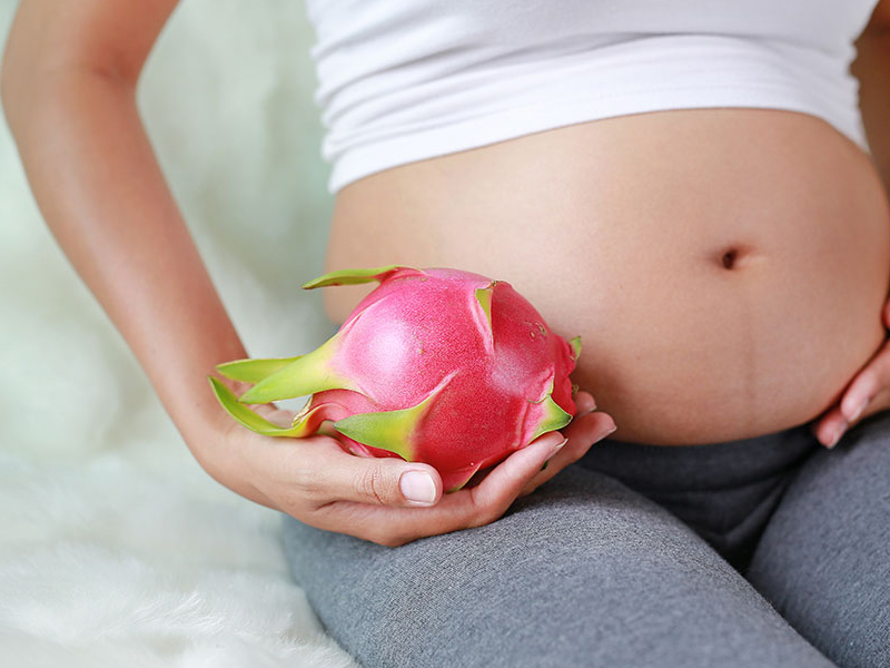 12 Benefits of Dragon Fruit (Pitaya) During Pregnancy