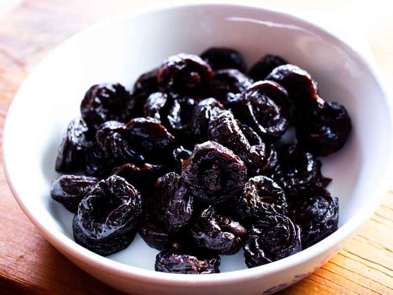 Prunes During Pregnancy: Benefits and Side Effects