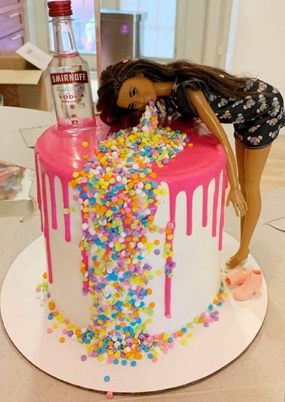 20+ Beautiful Birthday Cake Designs For Ladies 2025