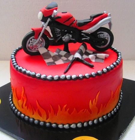 20+ Impressive Birthday Cake Designs For Men 2025
