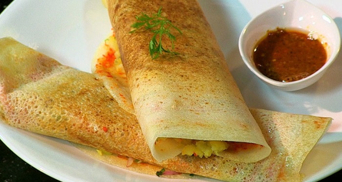 Street Foods in Mumbai: Top 10 Delicious Cuisines you Must Try