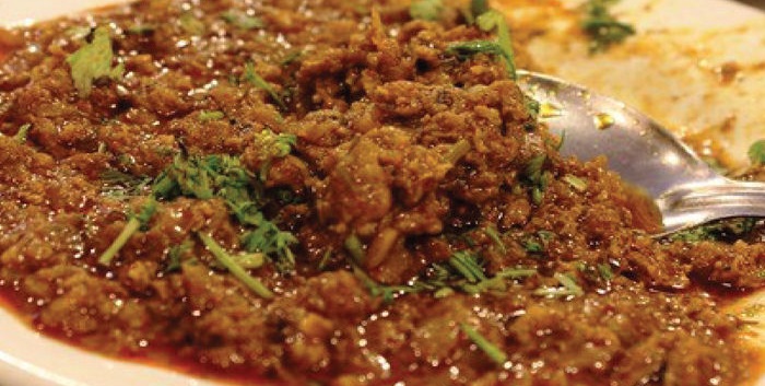 Street Foods in Mumbai: Top 10 Delicious Cuisines you Must Try