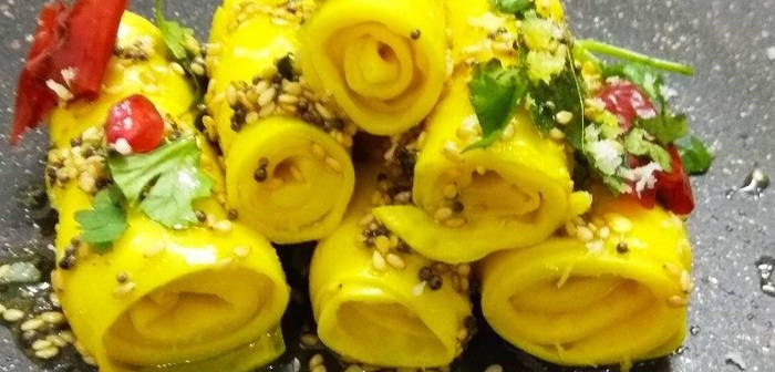 Street Foods in Ahmedabad: 10 Best Gujarati Street Foods to Try