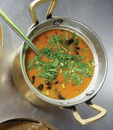 Gujarati Cuisines: 9 Famous Gujarati Food in Ahmedabad