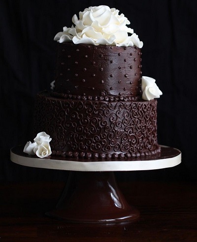 20 Modern Chocolate Cake Designs With Photos 2024