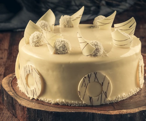 20 Modern Chocolate Cake Designs With Photos 2024