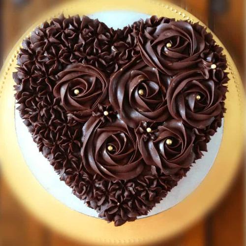 20 Modern Chocolate Cake Designs With Photos 2024