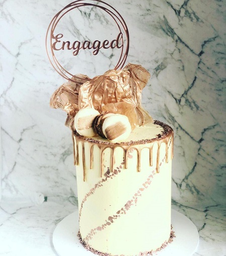 20 Simple and Unique Engagement Cake Designs In 2024