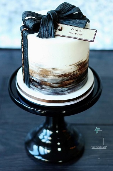 20 Romantic Cake Designs For Husband Birthday 2024