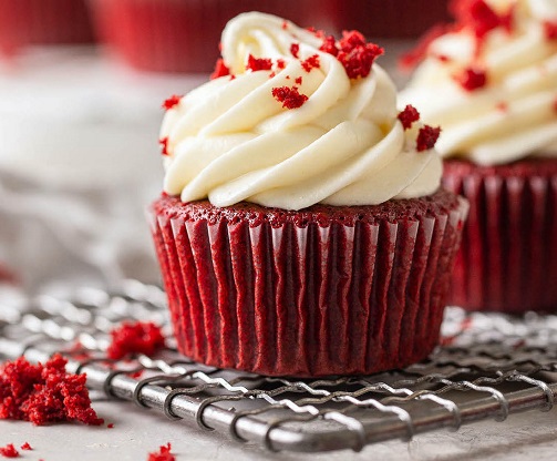 20 Unique Red Velvet Cake Designs With Images 2024