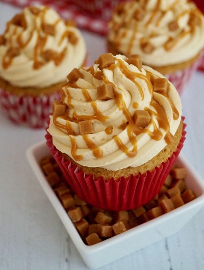 20 Best Butterscotch Cake Designs With Images In 2024