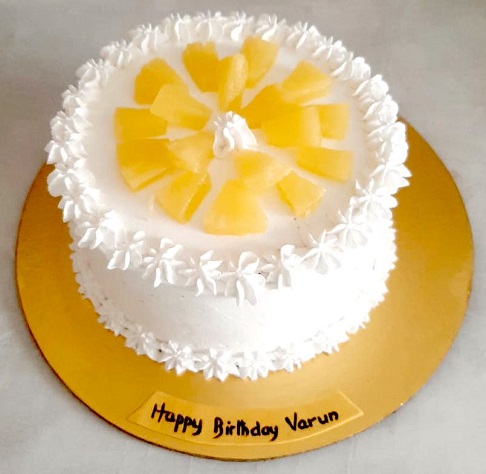 20 Simple and Unique Pineapple Cake Designs With Images 2024