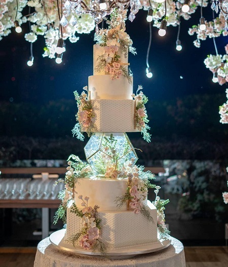 20 Simple and Unique Wedding Cake Designs In 2024