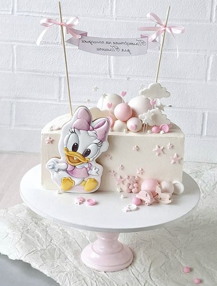 20 Latest and Best 6 Month Birthday Cake Designs With Photos