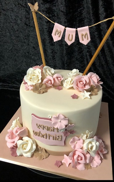 20 Special &amp; Unique Birthday Cake Designs For Mom 2024