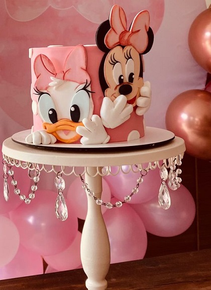 20 Special and Unique Birthday Cake Designs For Sister 2024