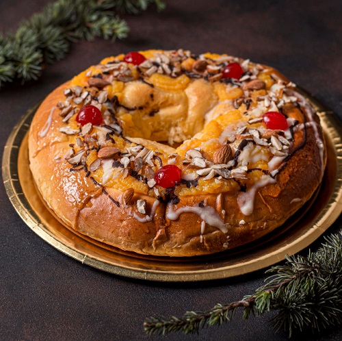 20 Simple Christmas Cake Designs To Try In 2024