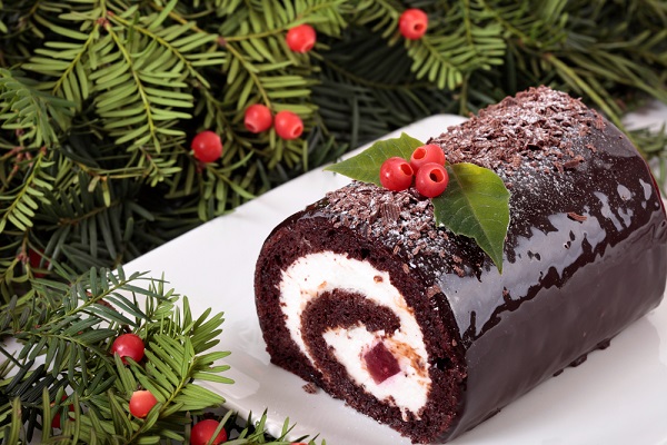 20 Simple Christmas Cake Designs To Try In 2024