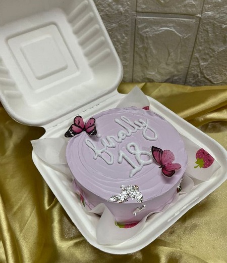 18th Birthday Cake Designs: 20 Ideas To Inspire You