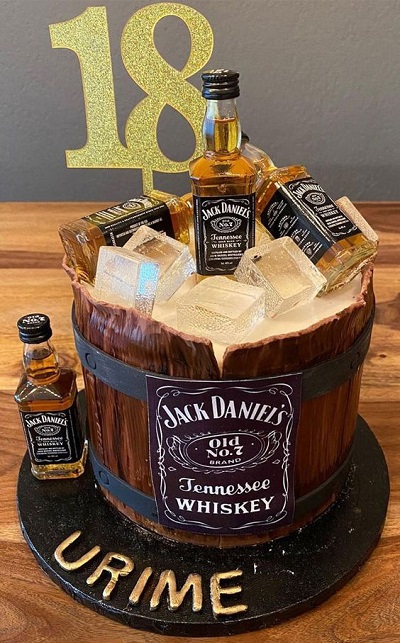 18th Birthday Cake Designs: 20 Ideas To Inspire You