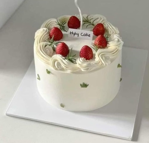 20 Simple and Unique Small Cake Designs In 2024