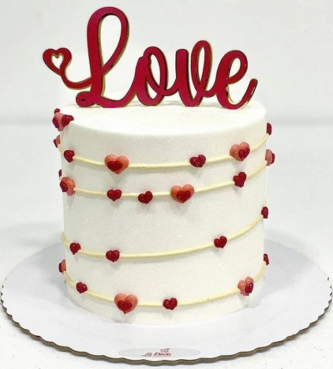 20 Lovable Cake Designs for Valentine's Day 2025