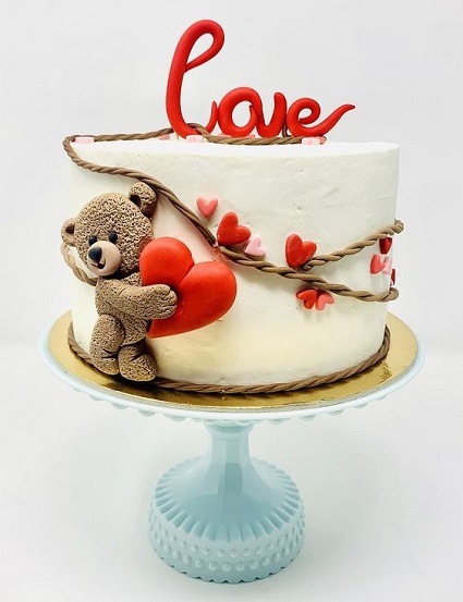20 Lovable Cake Designs for Valentine's Day 2025