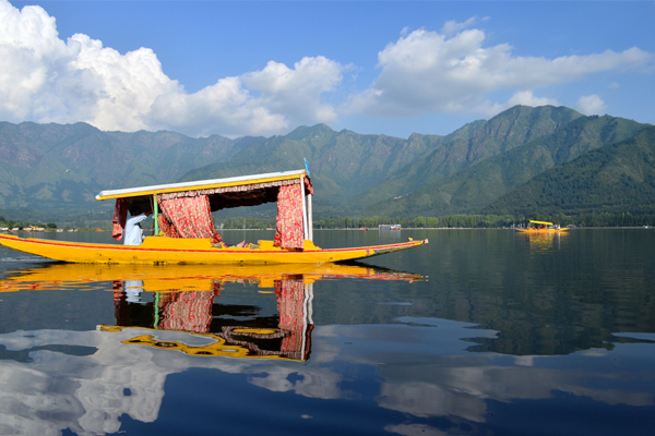 12 Best Tourist Places to Visit in Srinagar | I Fashion Styles