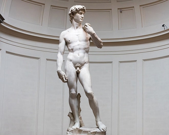 20 Different Types of Sculptures in the World (Names &amp; Pics)
