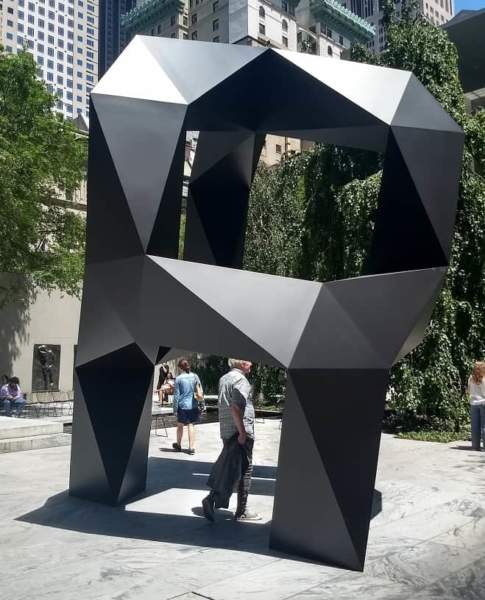 20 Different Types of Sculptures in the World (Names &amp; Pics)