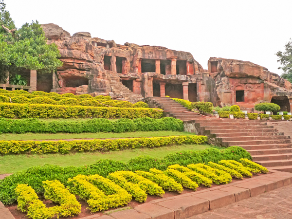 15 Amazing Tourist Places In Orissa To Visit| I Fashion Styles