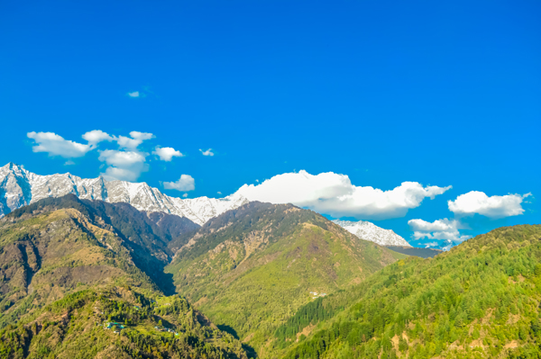 15 Best Tourist Places to Visit in Himachal Pradesh | I Fashion Styles