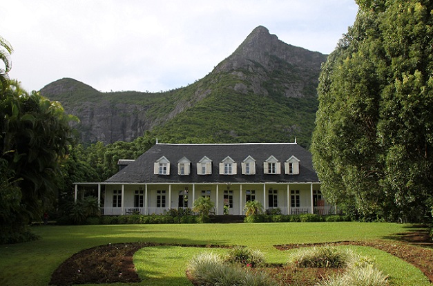 9 Best Mauritius Tourist Places to Visit with Pictures