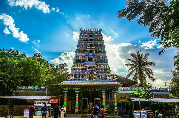 20+ Famous Temples in Hyderabad That You Must Visit in 2025