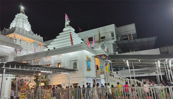 20+ Famous Temples in Hyderabad That You Must Visit in 2025