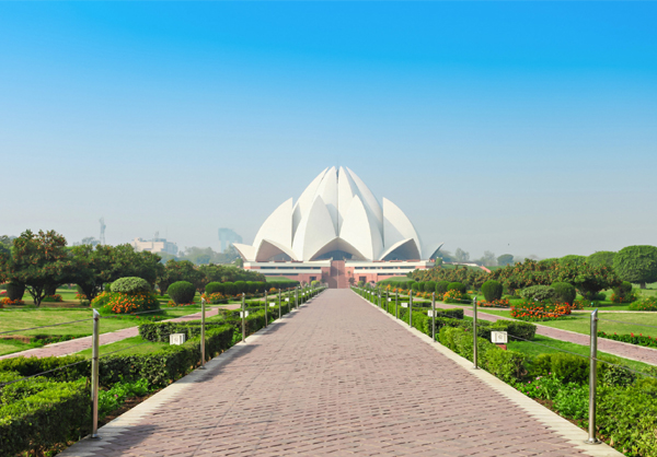 9 Famous Temples in Noida You Should Visit In 2024