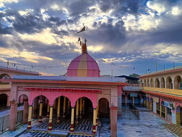 10 Must Visit and Famous Temples in Uttar Pradesh