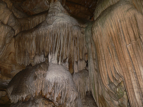 9 Famous and Best Crystal Caves In The World