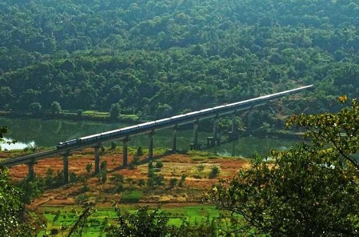 9 Best Indian Railway Journeys | I Fashion Styles