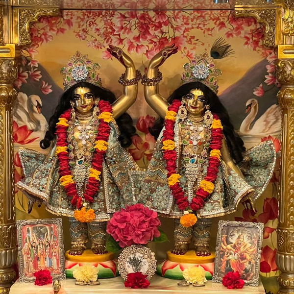 12 Must Visit Temples In Canada | I Fashion Styles