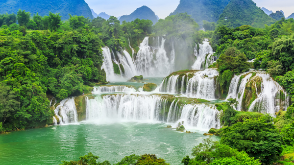 20 Incredible Natural Waterfalls In The World | I Fashion Styles