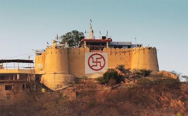 10 Must Visit and Famous Temples In Jaipur 2023