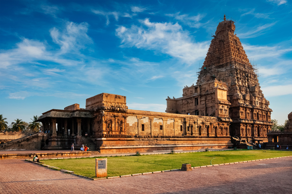 15 Famous Oldest Temples In India With Details | I Fashion Styles