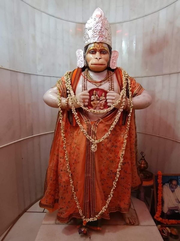 Beautiful and Alluring Hindu Temples in Lucknow | I Fashion Styles