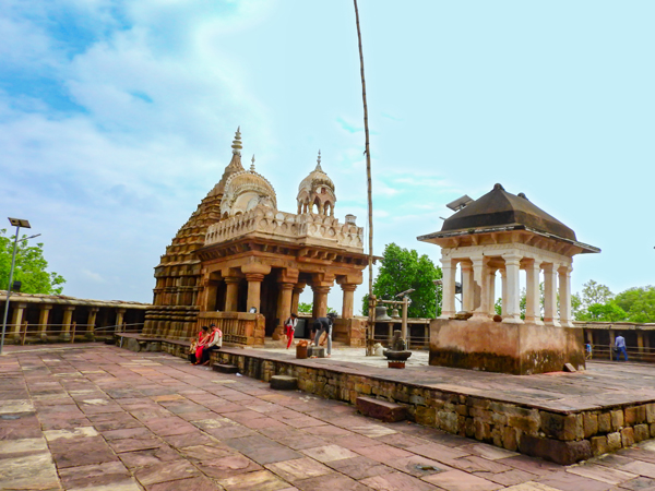 9 Most Alluring Temples in Madhya Pradesh | I Fashion Styles