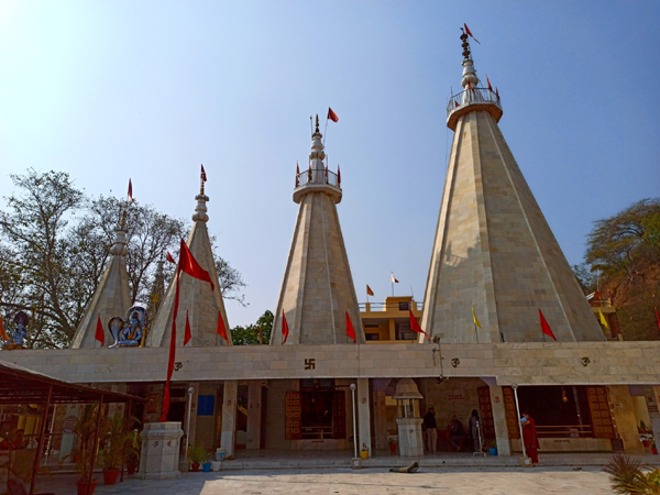 Must Visit List of Most Beautiful Temples In Chandigarh | I Fashion Styles