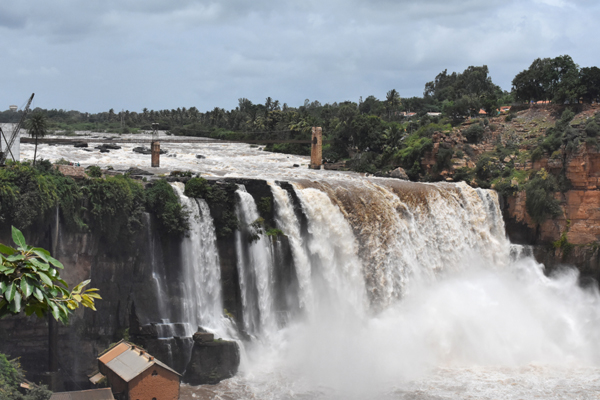 15 Incredible Waterfalls In Karnataka with Images | I Fashion Styles