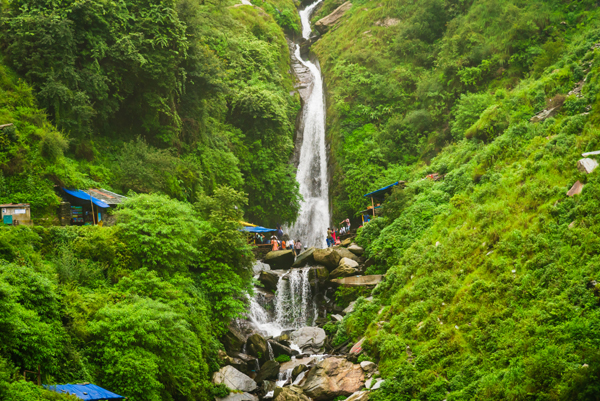 5 Best Waterfalls in Himachal Pradesh You Must Visit | I Fashion Styles