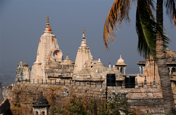 Most Famous Temples in Nagpur Inspire You | I Fashion Styles